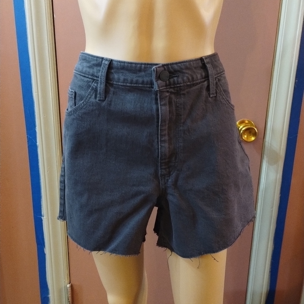 Nwt Black Universal Tread Goods vintage midi shorts women's size 14 denim jean
